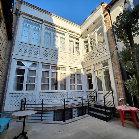 Comfort And History Tbilisi Exterior photo